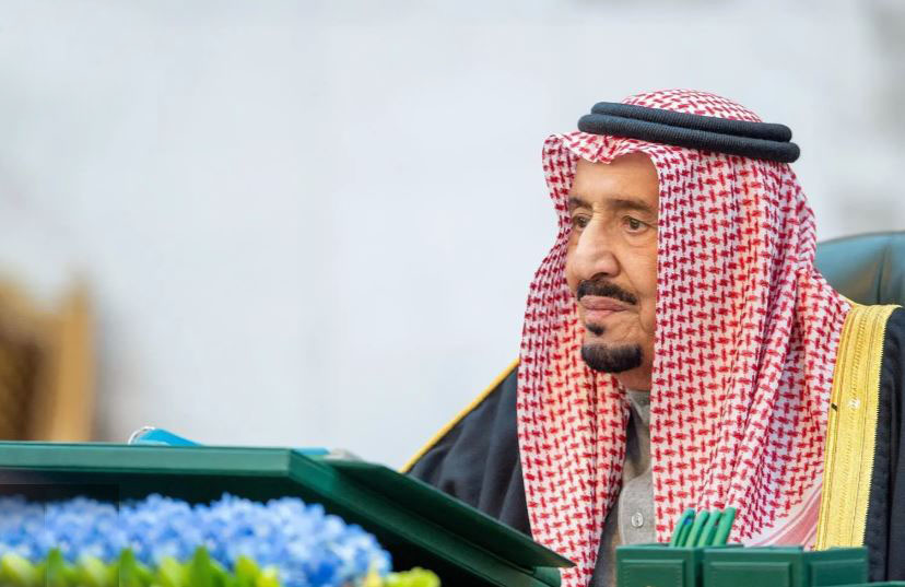 خادم الحرمين الشريفين يرأس جلسة مجلس الوزراء