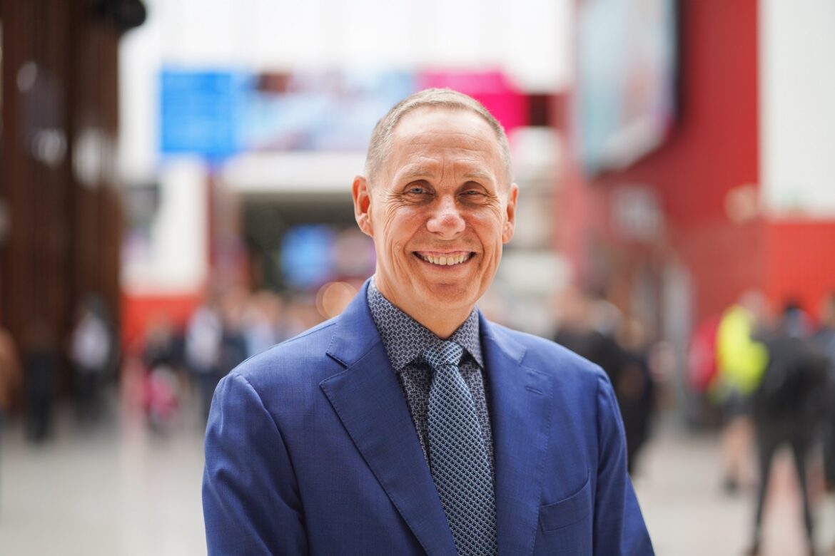 Oracle تعزز اقتصاد الذكاء الاصطناعي في المملكة العربية السعودية بافتتاح منطقة سحابة عامة ثانية